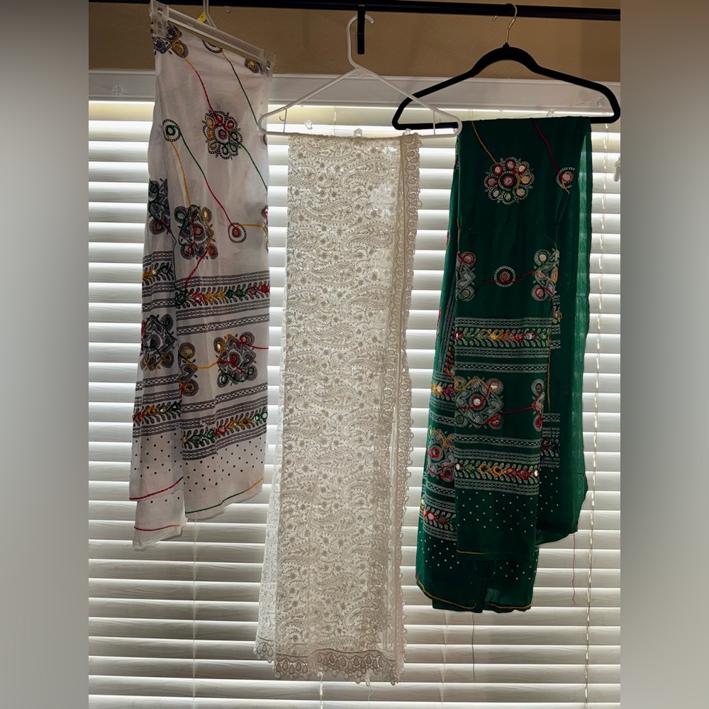 Embroidered Green and White Stoles/Dupattas